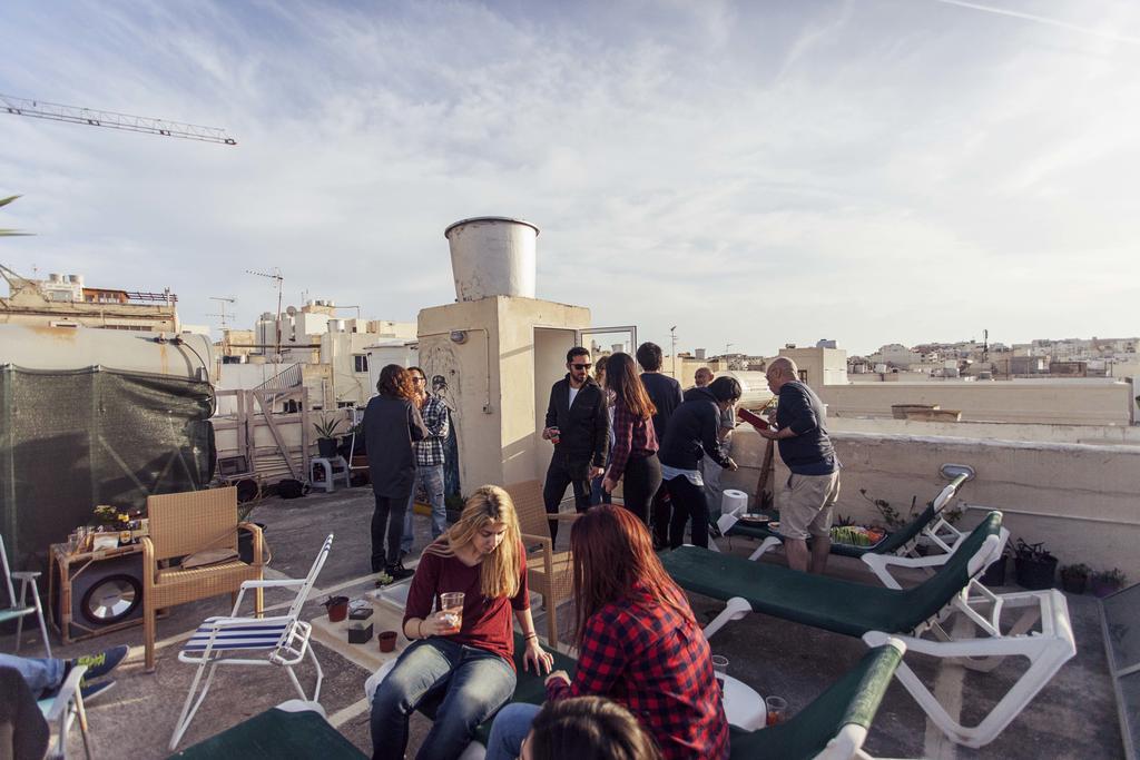 Granny's * Sliema